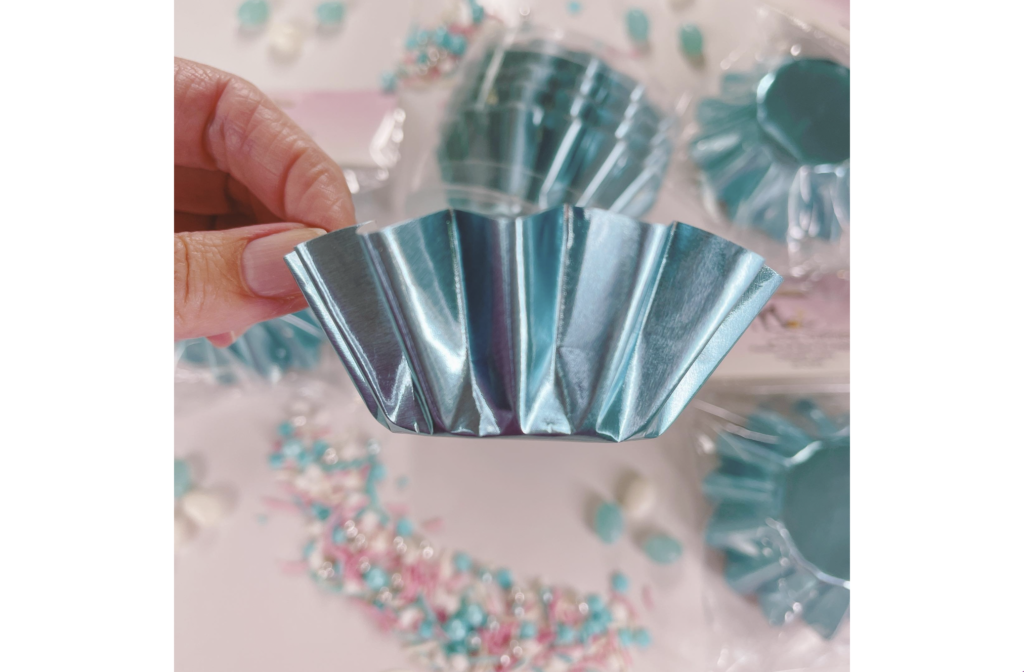 Foil lined 2024 cupcake liners